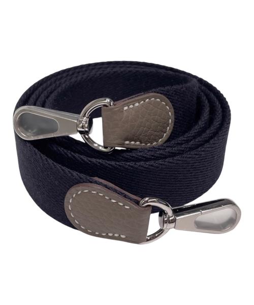 HERMES（エルメス）HERMES (エルメス) エブリン TPM/シルバー金具/トリヨンクレマンス/エトゥープ/W刻印 エトゥープ×シルバー金具 ネイビーストラップ サイズ:TPMの古着・服飾アイテム