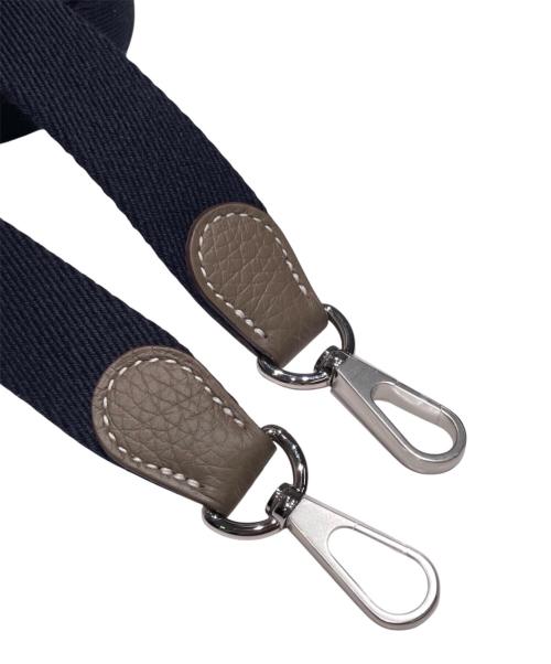 HERMES（エルメス）HERMES (エルメス) エブリン TPM/シルバー金具/トリヨンクレマンス/エトゥープ/W刻印 エトゥープ×シルバー金具 ネイビーストラップ サイズ:TPMの古着・服飾アイテム