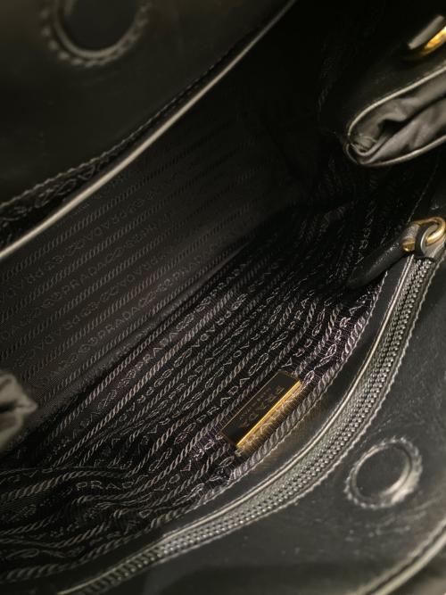 PRADA（プラダ）PRADA (プラダ) テスート フィオッコ2WAYバッグ ブラックの古着・服飾アイテム