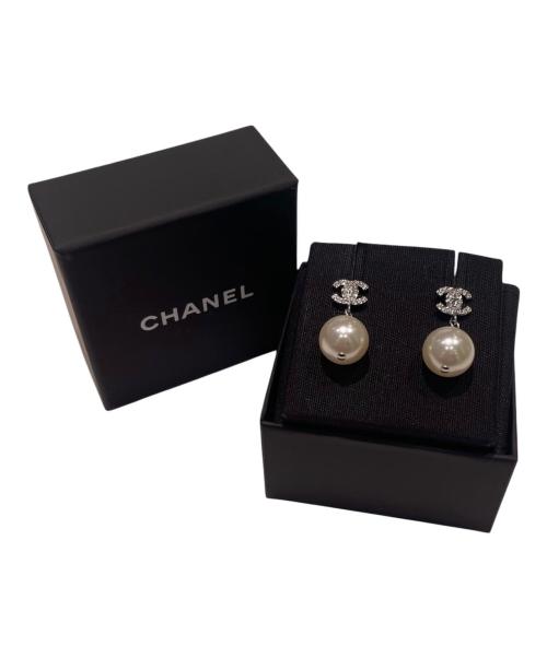 CHANEL（シャネル）CHANEL (シャネル) ココマーク フェイクパール ピアス シルバー サイズ:‐の古着・服飾アイテム