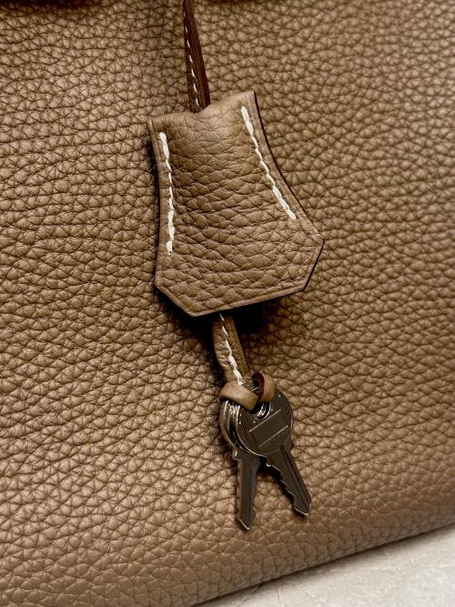 HERMES（エルメス）HERMES (エルメス) バーキン30/シルバー金具/トリヨンクレマンス/エトゥープ/Z刻印 エトゥープ サイズ:30の古着・服飾アイテム