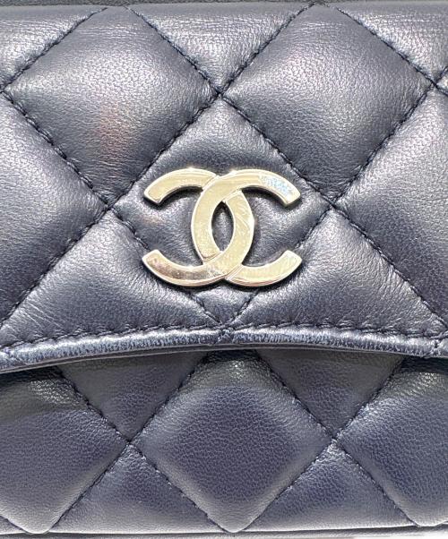 CHANEL（シャネル）CHANEL (シャネル) ショルダーバッグ ネイビーの古着・服飾アイテム