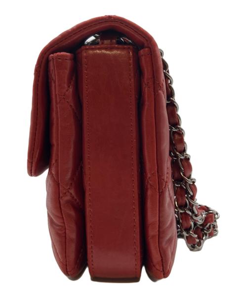 CHANEL（シャネル）CHANEL (シャネル) ミニ マトラッセ トレンディCC チェーンショルダーバッグ レッド×シルバー金具 サイズ:ミニの古着・服飾アイテム