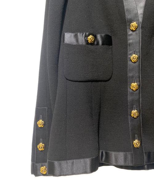 CHANEL（シャネル）CHANEL (シャネル) カメリア セットアップ ブラック サイズ:40の古着・服飾アイテム