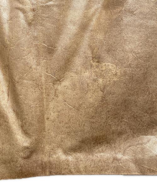 CHANEL（シャネル）CHANEL (シャネル) レザースカート ゴールド サイズ:42の古着・服飾アイテム