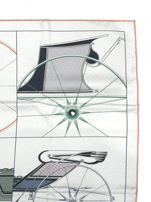 HERMES（エルメス）HERMES (エルメス) カレ70《ア・トゥ・ベルリンヌ》アイレット・キュイール シルバー/コライユ/イエロー サイズ:70の古着・服飾アイテム