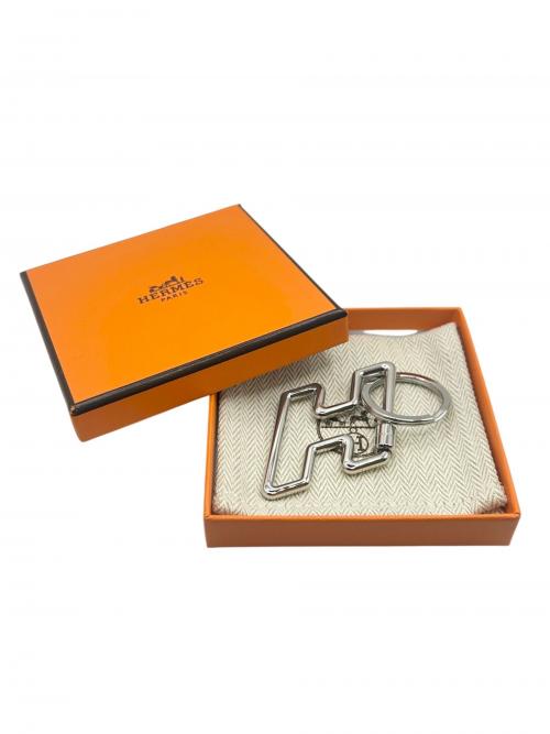 HERMES（エルメス）HERMES (エルメス) H Too Speed / H トゥ スピード シルバーの古着・服飾アイテム