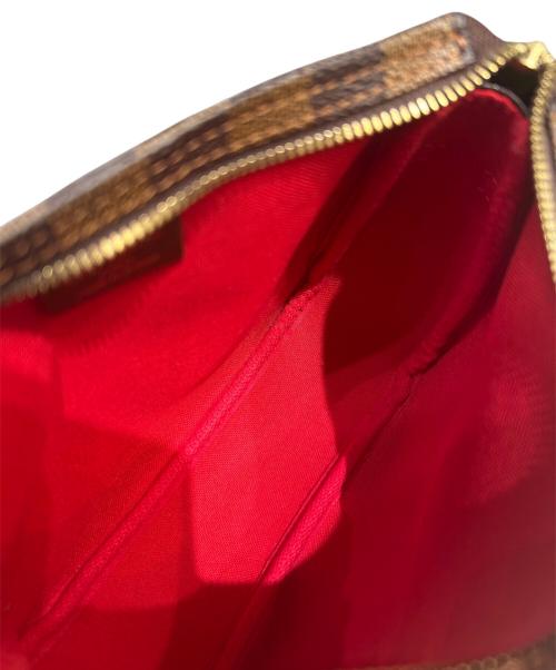 LOUIS VUITTON（ルイ ヴィトン）LOUIS VUITTON (ルイ ヴィトン) トゥルース・メイクアップ ブラウン サイズ:-の古着・服飾アイテム