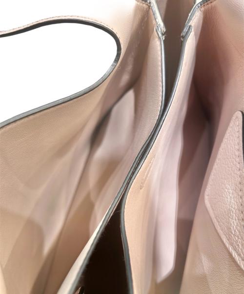 PRADA（プラダ）PRADA (プラダ) ヴィッテロ ダイノ ベージュ サイズ:-の古着・服飾アイテム