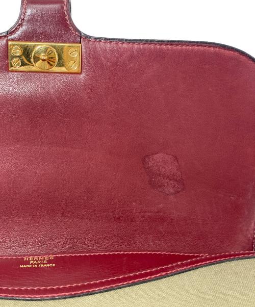 HERMES（エルメス）HERMES (エルメス) フラップショルダーバッグ オリーブ×ボルドーの古着・服飾アイテム