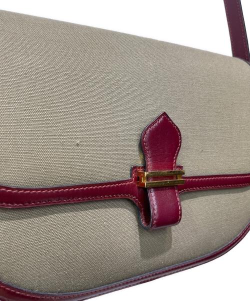 HERMES（エルメス）HERMES (エルメス) フラップショルダーバッグ オリーブ×ボルドーの古着・服飾アイテム