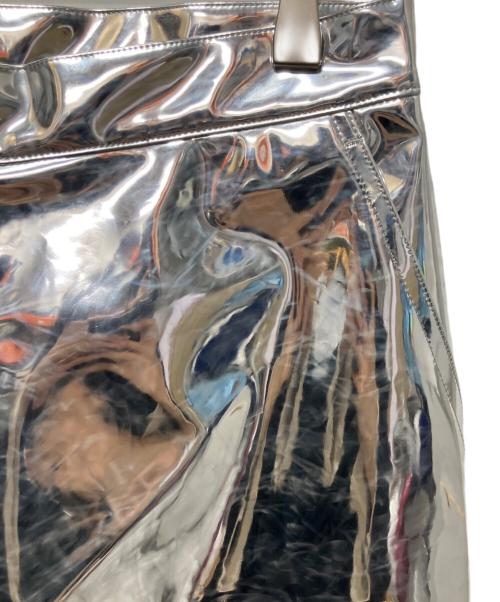 GUCCI（グッチ）GUCCI (グッチ) ミラー エフェクト ロングパンツ シルバー サイズ:48の古着・服飾アイテム