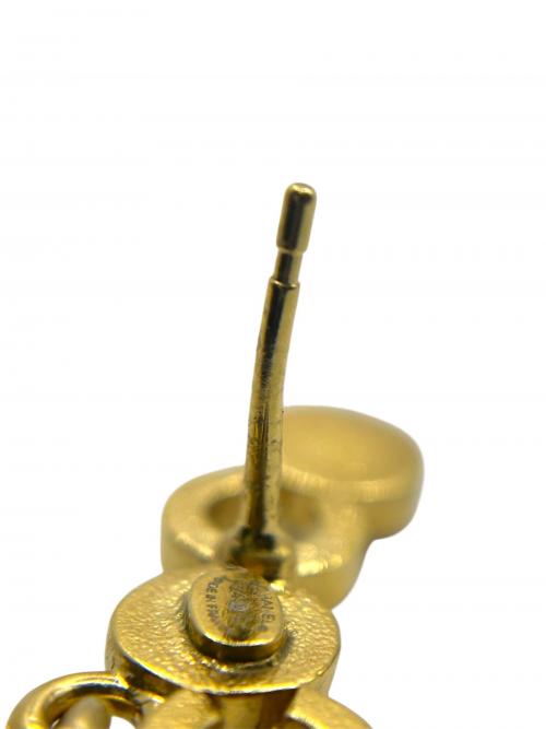 CHANEL（シャネル）CHANEL (シャネル) COCO イミテーションパールピアス ゴールドの古着・服飾アイテム