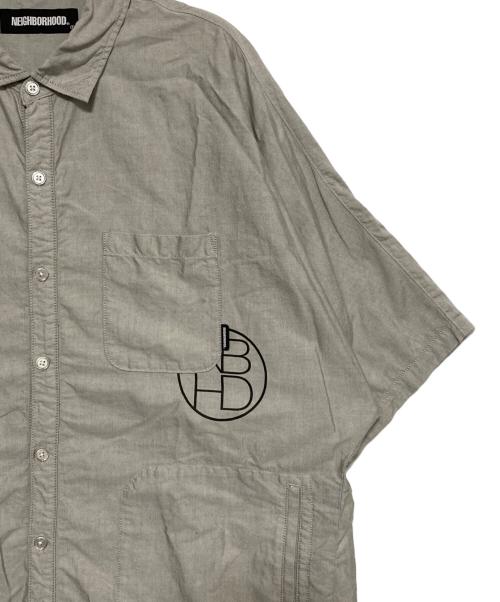 NEIGHBORHOOD（ネイバーフッド）NEIGHBORHOOD (ネイバーフッド) BIG LOGO C-SHIRT.SS ライトグレー サイズ:Mの古着・服飾アイテム