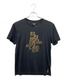 FENDI（フェンディ）の古着「FFロゴスパンコールTシャツ」｜ブラック×ゴールド