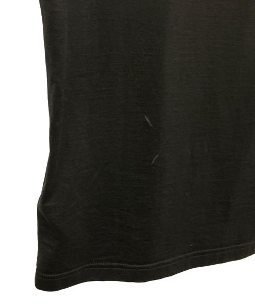 FENDI（フェンディ）FENDI (フェンディ) FFロゴスパンコールTシャツ ブラック×ゴールド サイズ:Ｓの古着・服飾アイテム