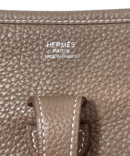 HERMES（エルメス）HERMES (エルメス) エブリン PM/シルバー金具/トリヨンクレマンス/エトゥープ/ブラウン系/Ｊ□Ｎ刻印 エトゥープ×シルバー金具 サイズ:PMの古着・服飾アイテム