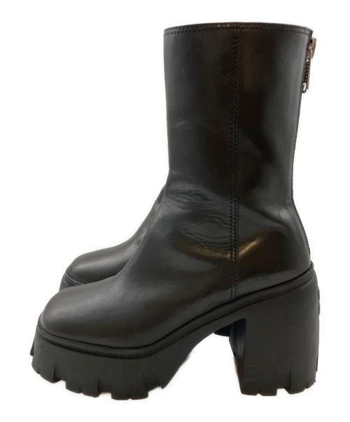 MIU MIU（ミュウミュウ）MIU MIU (ミュウミュウ) バッグロゴ厚底ブーツ ブラック サイズ:36の古着・服飾アイテム
