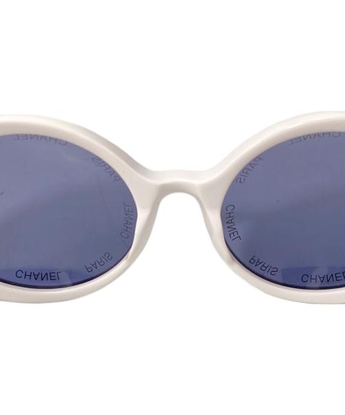 CHANEL（シャネル）CHANEL (シャネル) ラウンドフレームサングラス ホワイトの古着・服飾アイテム