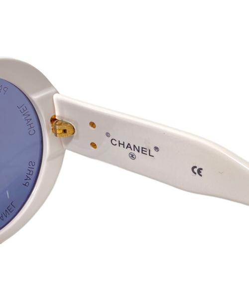 CHANEL（シャネル）CHANEL (シャネル) ラウンドフレームサングラス ホワイトの古着・服飾アイテム
