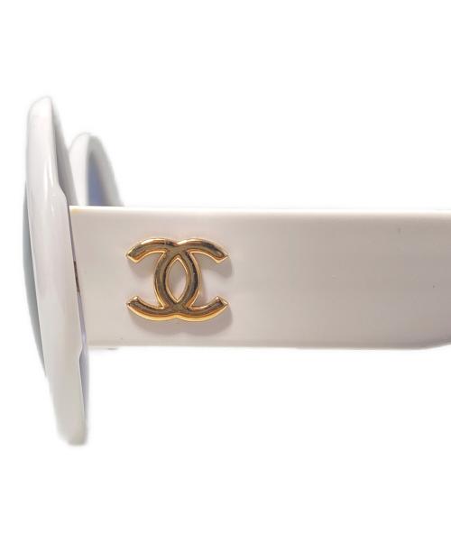 CHANEL（シャネル）CHANEL (シャネル) ラウンドフレームサングラス ホワイトの古着・服飾アイテム