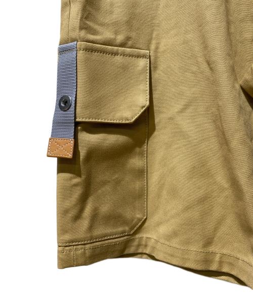 LOEWE（ロエベ）LOEWE (ロエベ) NATURE COTTON TWILL CARGO SHORTS ベージュ サイズ:44の古着・服飾アイテム