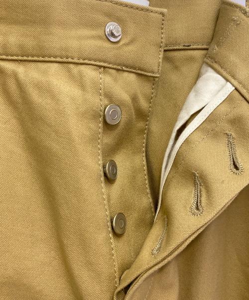 LOEWE（ロエベ）LOEWE (ロエベ) NATURE COTTON TWILL CARGO SHORTS ベージュ サイズ:44の古着・服飾アイテム