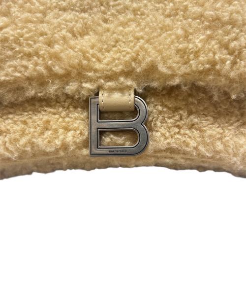 BALENCIAGA（バレンシアガ）BALENCIAGA (バレンシアガ) クラッシュ チェーンバッグ スモール  ベージュ×シルバー金具 サイズ:スモールの古着・服飾アイテム