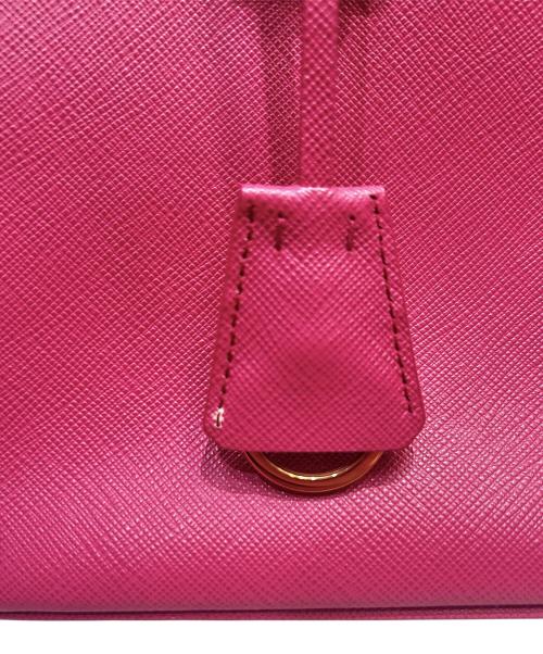 PRADA（プラダ）PRADA (プラダ) ガレリアサフィアーノ ミディアム ショッキングピンク サイズ:ミディアムの古着・服飾アイテム