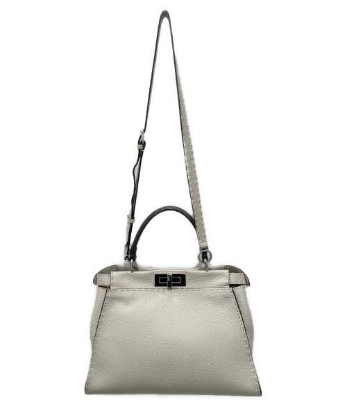 FENDI（フェンディ）FENDI (フェンディ) ピーカブ・ミディアム ベージュ×ブラック サイズ:ミディアムの古着・服飾アイテム