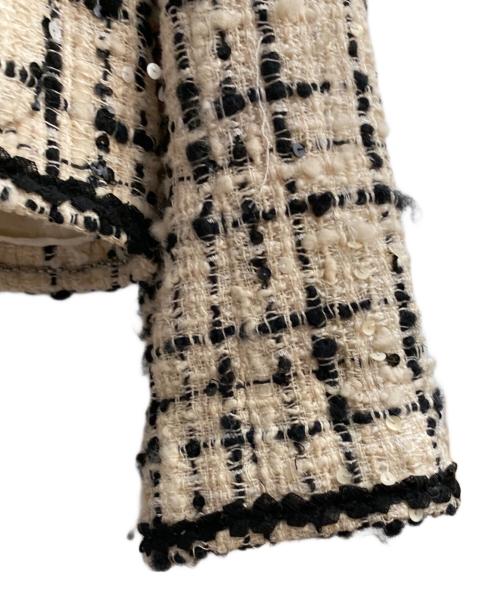 CHANEL（シャネル）CHANEL (シャネル) スパンコール装飾 ツイードノーカラージャケット ベージュ×ブラック サイズ:42の古着・服飾アイテム