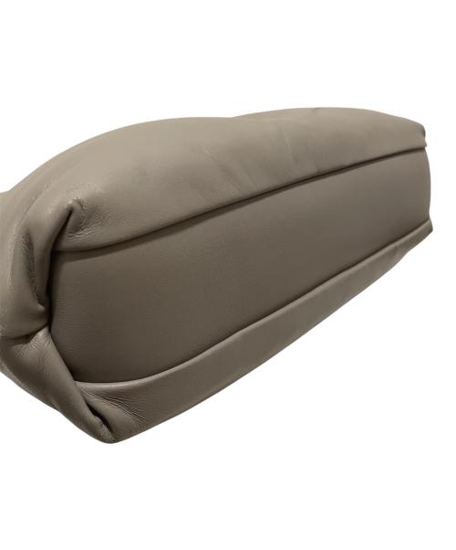 Maison Margiela（メゾンマルジェラ）Maison Margiela (メゾンマルジェラ) GRAMSLAM HOBO SMALL/グラムスラム ホーボー スモール ベージュ サイズ:スモールの古着・服飾アイテム