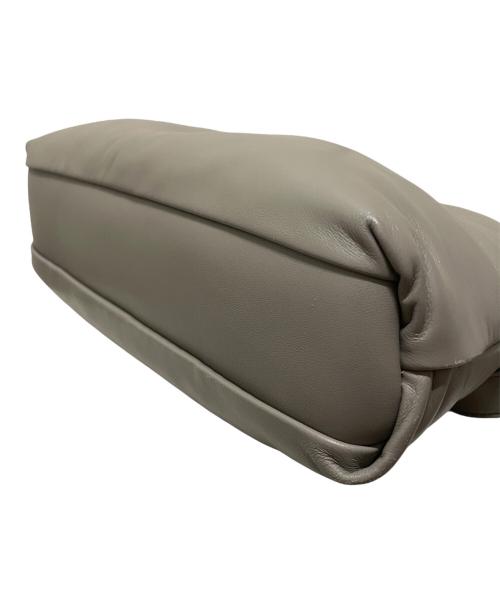 Maison Margiela（メゾンマルジェラ）Maison Margiela (メゾンマルジェラ) GRAMSLAM HOBO SMALL/グラムスラム ホーボー スモール ベージュ サイズ:スモールの古着・服飾アイテム