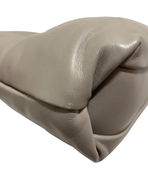 Maison Margiela（メゾンマルジェラ）Maison Margiela (メゾンマルジェラ) GRAMSLAM HOBO SMALL/グラムスラム ホーボー スモール ベージュ サイズ:スモールの古着・服飾アイテム