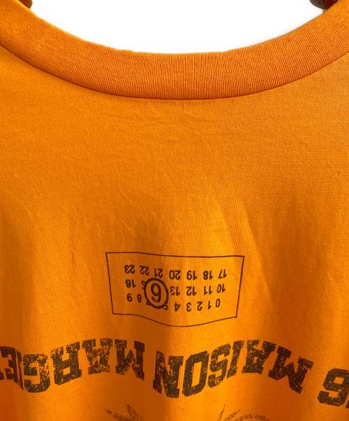 MM6 Maison Margiela（エムエムシックスメゾンマルジェラ）MM6 Maison Margiela (エムエムシックスメゾンマルジェラ) PRINT TEE オレンジ サイズ:Ｍの古着・服飾アイテム
