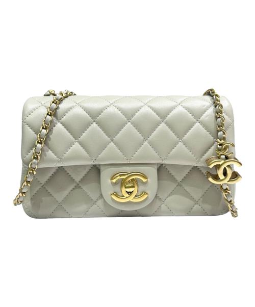 CHANEL（シャネル）CHANEL (シャネル) ミニ フラップ バッグ/ゴールド金具/シャイニーラムスキン/グレー/2021年以降 グレー×ゴールド金具 サイズ:20cmの古着・服飾アイテム