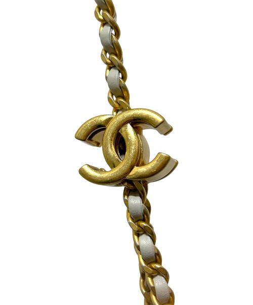 CHANEL（シャネル）CHANEL (シャネル) ミニ フラップ バッグ/ゴールド金具 グレー×ゴールド金具 サイズ:20の古着・服飾アイテム
