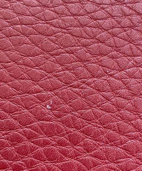 VALENTINO GARAVANI（ヴァレンティノ・ガラヴァーニ）VALENTINO GARAVANI (ヴァレンティノ・ガラヴァーニ) ロックスタッズトートバッグ レッドの古着・服飾アイテム