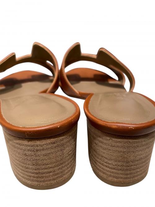 HERMES（エルメス）HERMES (エルメス) オアジスサンダル ブラウン サイズ:36 1/2の古着・服飾アイテム