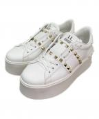 VALENTINO GARAVANIヴァレンティノ・ガラヴァーニ）の古着「ロックスタッズアンタイトルドスニーカー」｜ホワイト×ゴールド