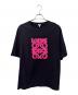 LOEWE（ロエベ）の古着「アナグラムロゴ刺繍 Tシャツ / スプレーペイント風」｜ブラック×ピンク
