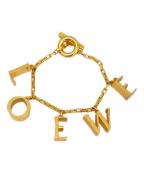 LOEWEロエベ）の古着「ロゴチャームブレスレット」｜ゴールド