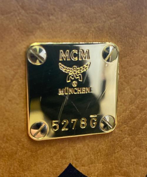 MCM（エムシーエム）MCM (エムシーエム) ターク サイドスタッズ ヴィセトス バックパック ミニ コニャックの古着・服飾アイテム