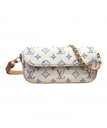 LOUIS VUITTON（ルイ ヴィトン）の古着「ウォレット オン チェーン・アイビー」｜ホワイト
