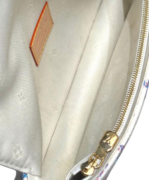 LOUIS VUITTON（ルイ ヴィトン）LOUIS VUITTON (ルイ ヴィトン) ウォレット オン チェーン・アイビー ホワイトの古着・服飾アイテム