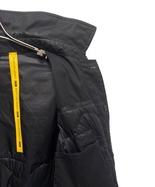 MONCLER（モンクレール）MONCLER (モンクレール) FRAGMENT DESIGN (フラグメントデザイン) ACHIRD/切替ダウンジャケット ブラック サイズ:3の古着・服飾アイテム