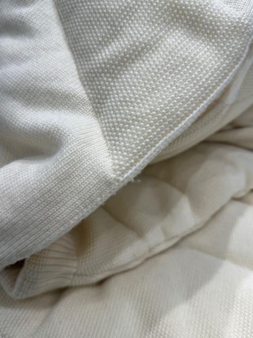 MONCLER（モンクレール）MONCLER (モンクレール) キルティングウールパーカー　J20919G00006 アイボリー サイズ:Lの古着・服飾アイテム