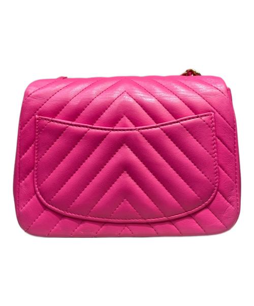 CHANEL（シャネル）CHANEL (シャネル) シェブロン ミニ マトラッセ ピンク×ゴールド金具 サイズ:ミニの古着・服飾アイテム