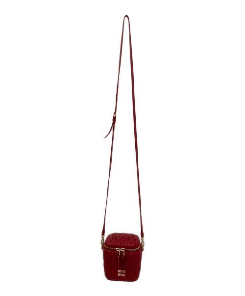 MIU MIU（ミュウミュウ）MIU MIU (ミュウミュウ) マテラッセレザー マイクロバッグ レッドの古着・服飾アイテム