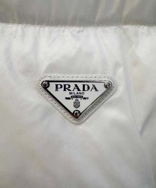 PRADA（プラダ）PRADA (プラダ) コンバーチブル クロップド ダウンジャケット ホワイト サイズ:38の古着・服飾アイテム